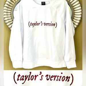 taylor’s version .fleece crewneck sweatshirt white w/ pink